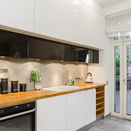 Lumina Spacious Company Apartment With Large Balcony Krakow Krakau
