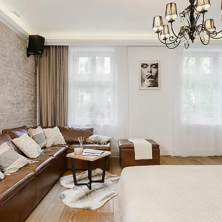 Lumina Spacious Company Apartment With Large Balcony Krakow