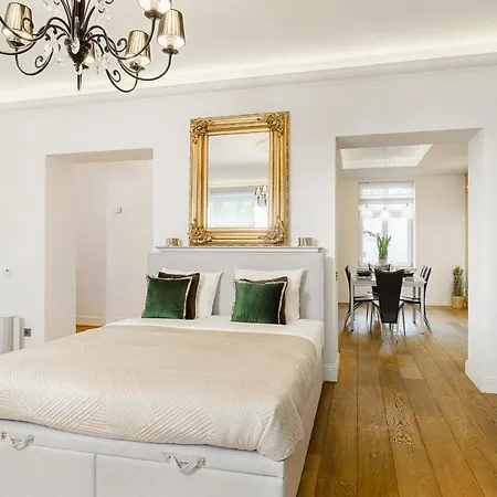 Apartament Lumina Spacious Company Apartment With Large Balcony Krakow