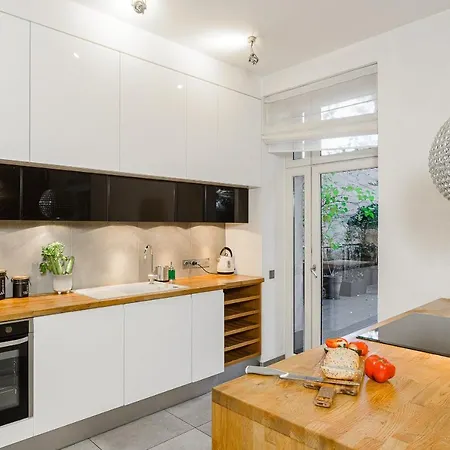 Lumina Spacious Company Apartment With Large Balcony Krakow Apartament Kraków